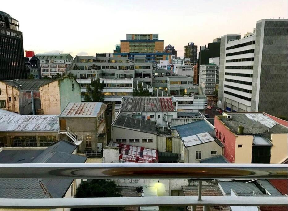 Stunning Studio Apartment In Cbd ケープタウン エクステリア 写真