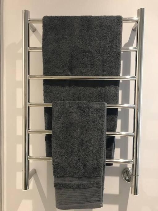 Stunning Studio Apartment In Cbd ケープタウン エクステリア 写真